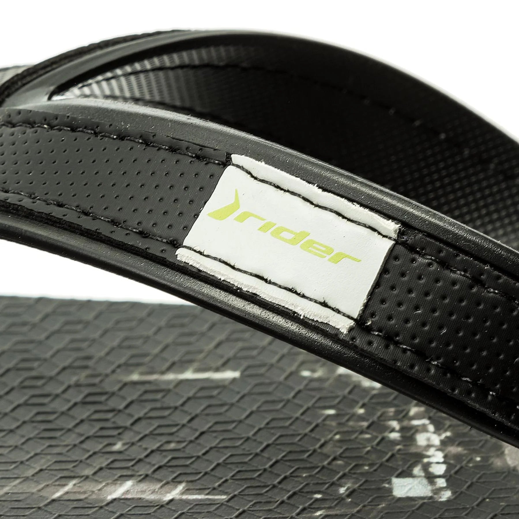 Slipper22076